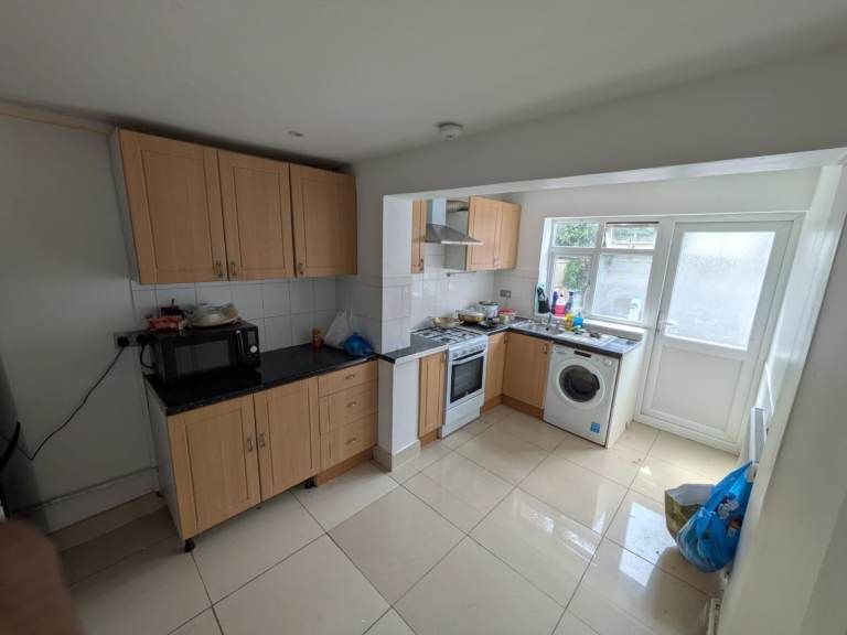 Property photo 2 of 3
