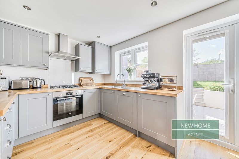 Property photo 3 of 21 Photo 14