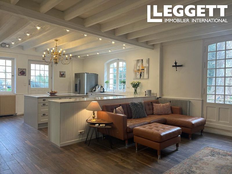 Property photo 2 of 10