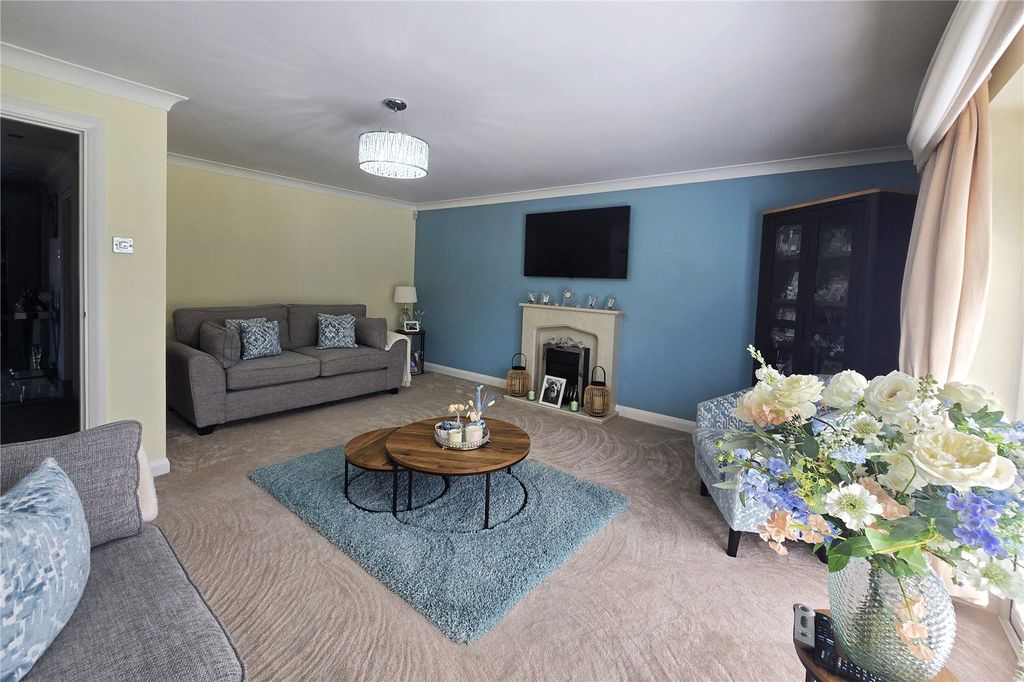 Property photo 2 of 29 Picture No. 08