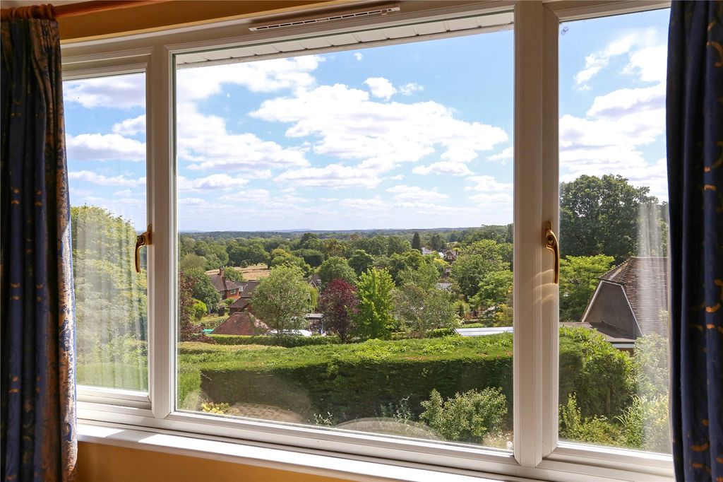 Property photo 3 of 19 Bedroom View