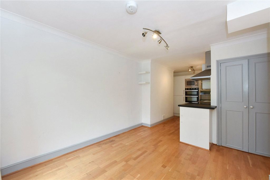 Property photo 3 of 11 Picture No. 07