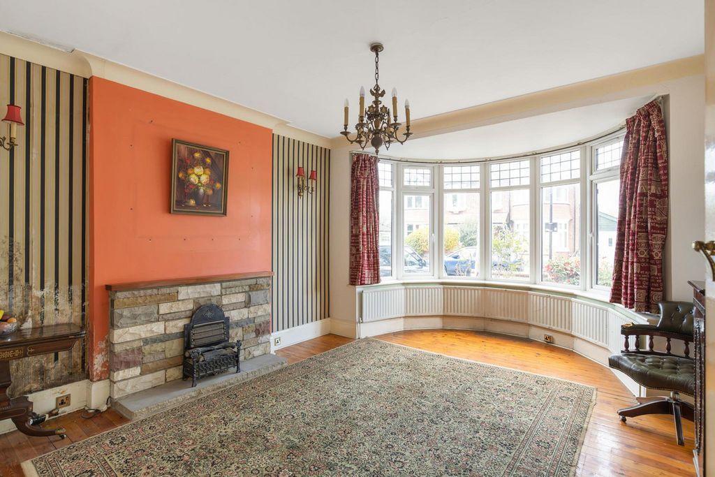 Property photo 2 of 15