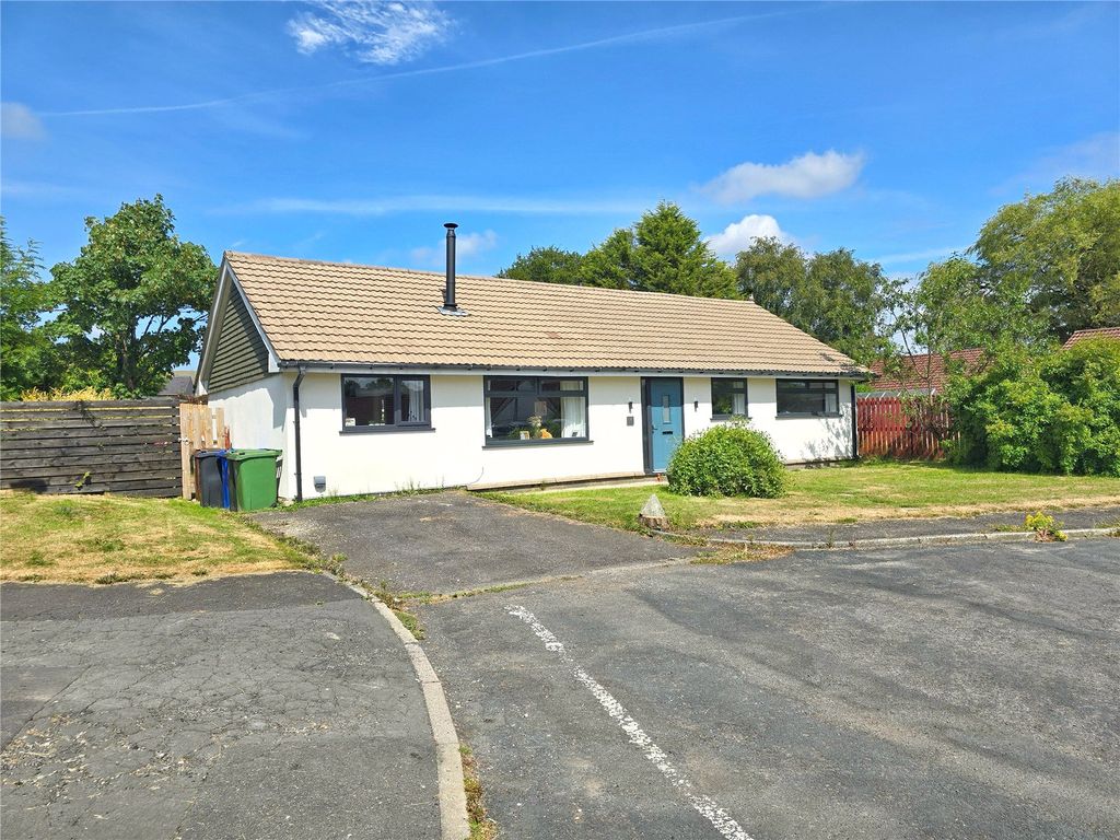 Property photo 1 of 27 Detached Bungalow