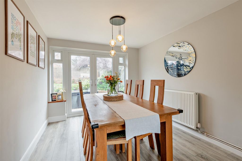 Property photo 3 of 18 Dining Room