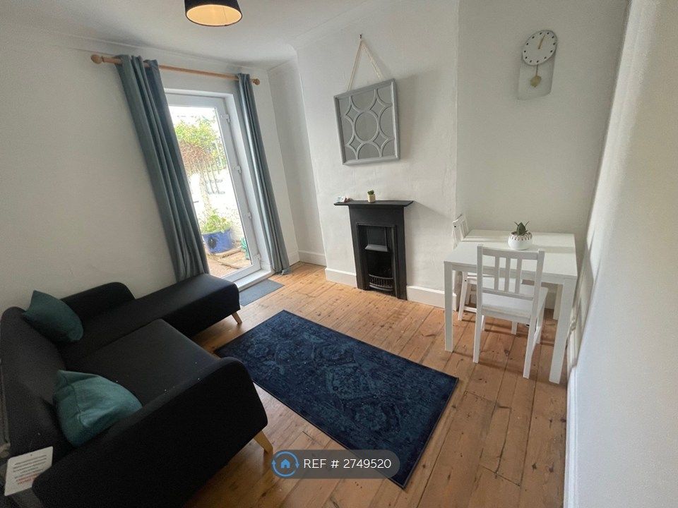 Property photo 3 of 7