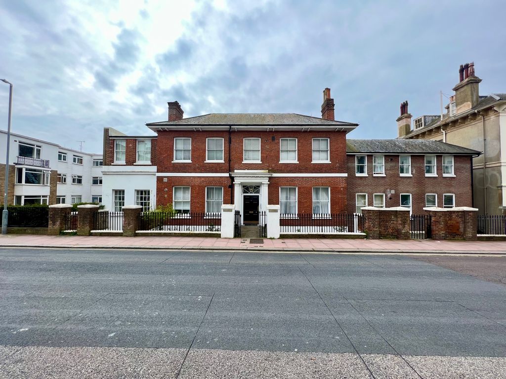 Property photo 1 of 6
