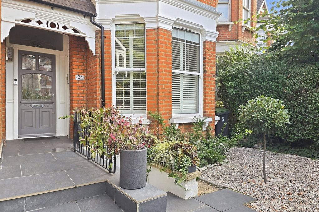 Property photo 1 of 24 Picture No. 01