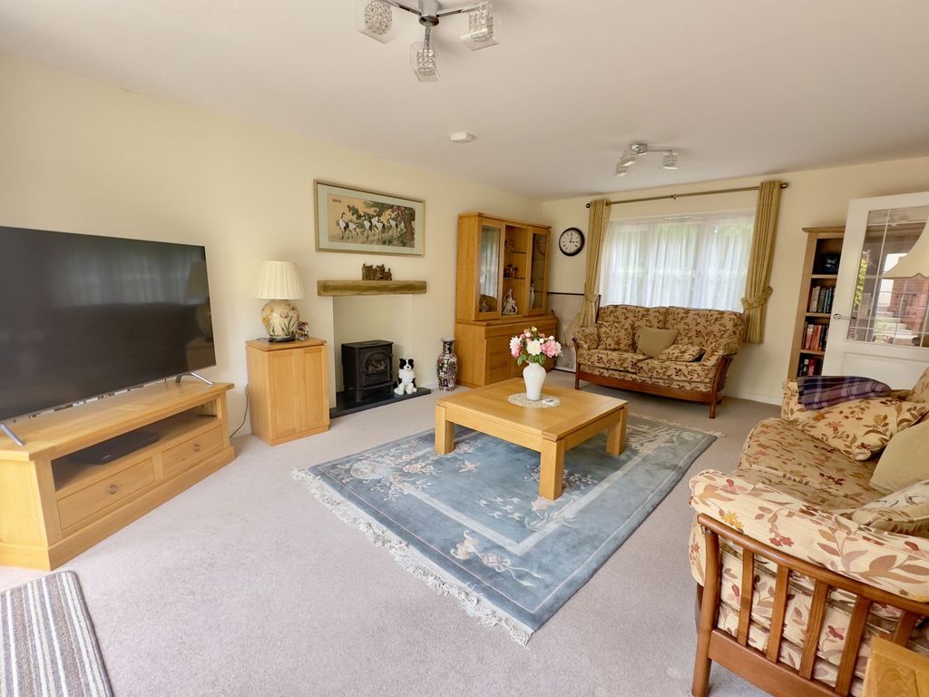 Property photo 3 of 20 Photo 5