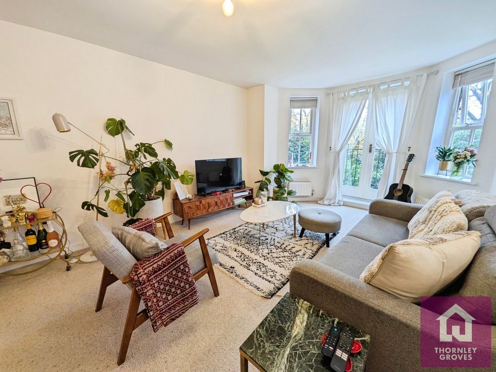 Property photo 3 of 14 Pbox-Img.Jpg