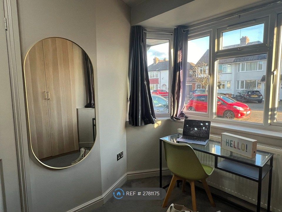 Property photo 3 of 16