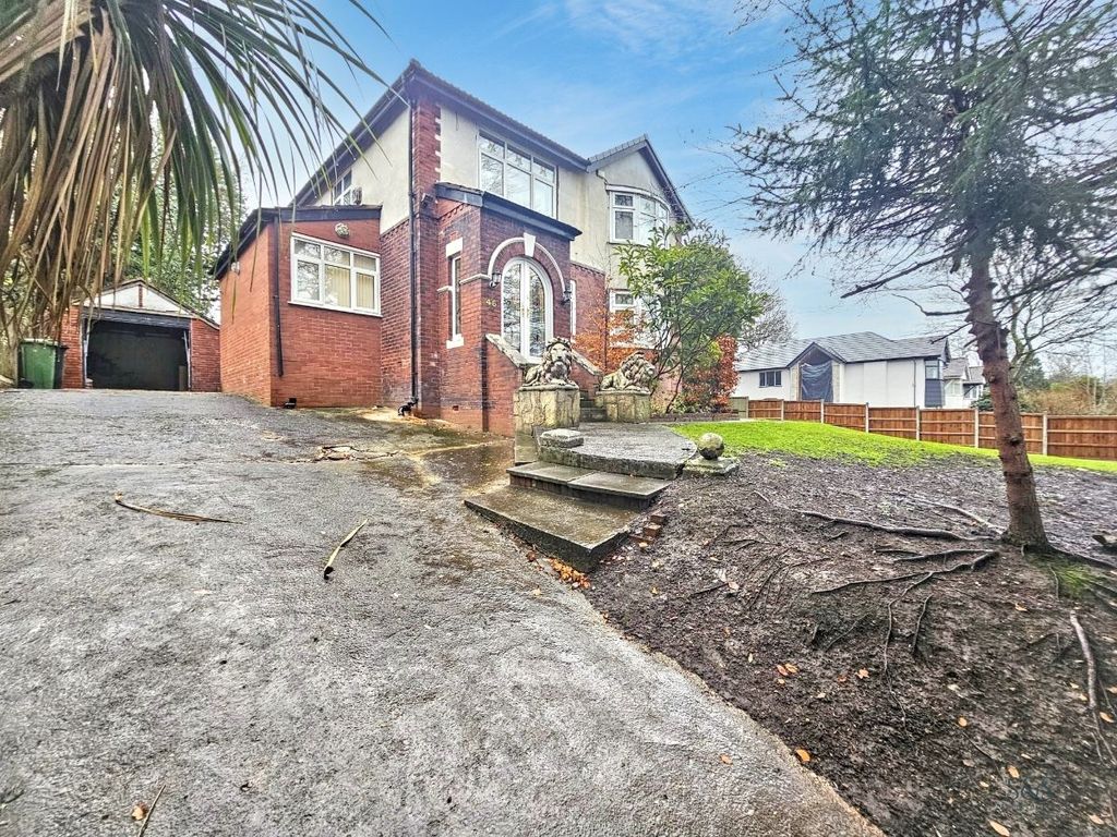 Property photo 2 of 35