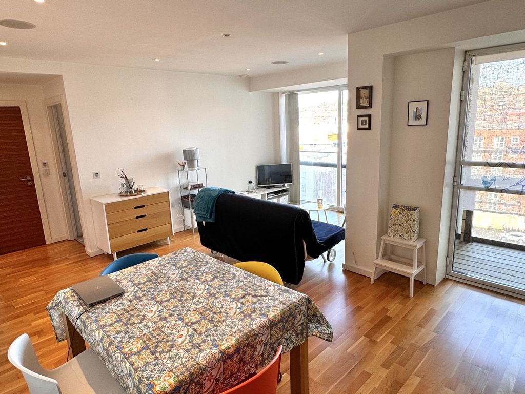Property photo 2 of 7 Img_3290