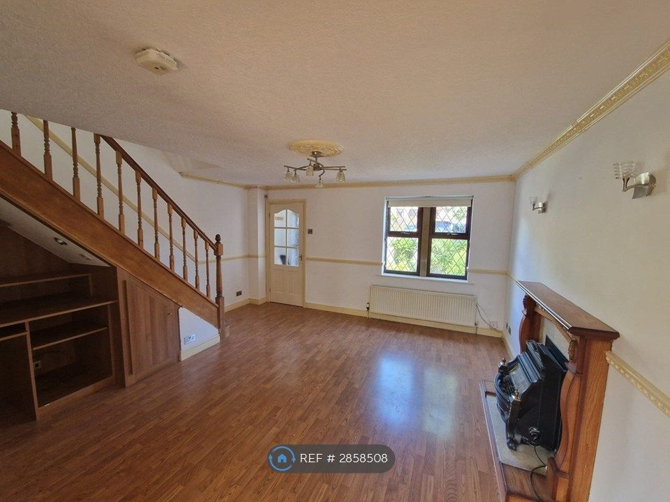 Property photo 3 of 11 Living Area 2