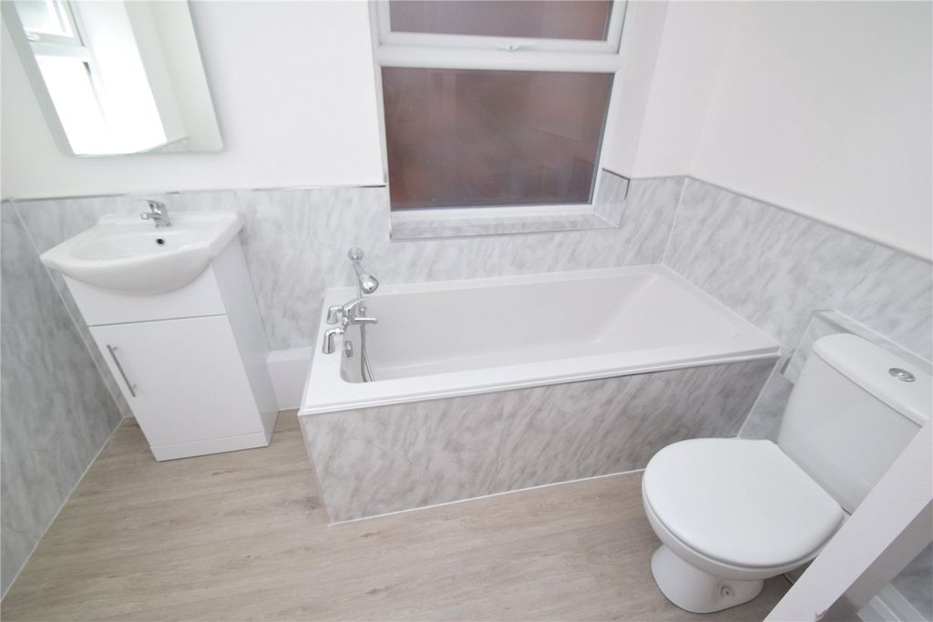 Property photo 3 of 5 Picture No. 03