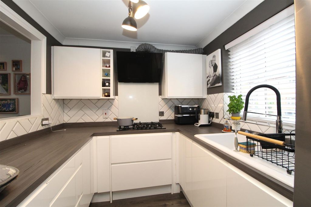 Property photo 3 of 13 1.Jpg