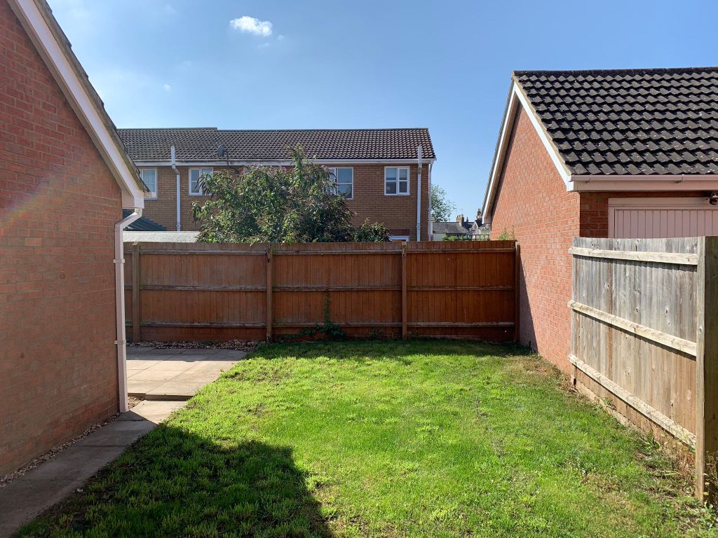 Property photo 3 of 7 Garden