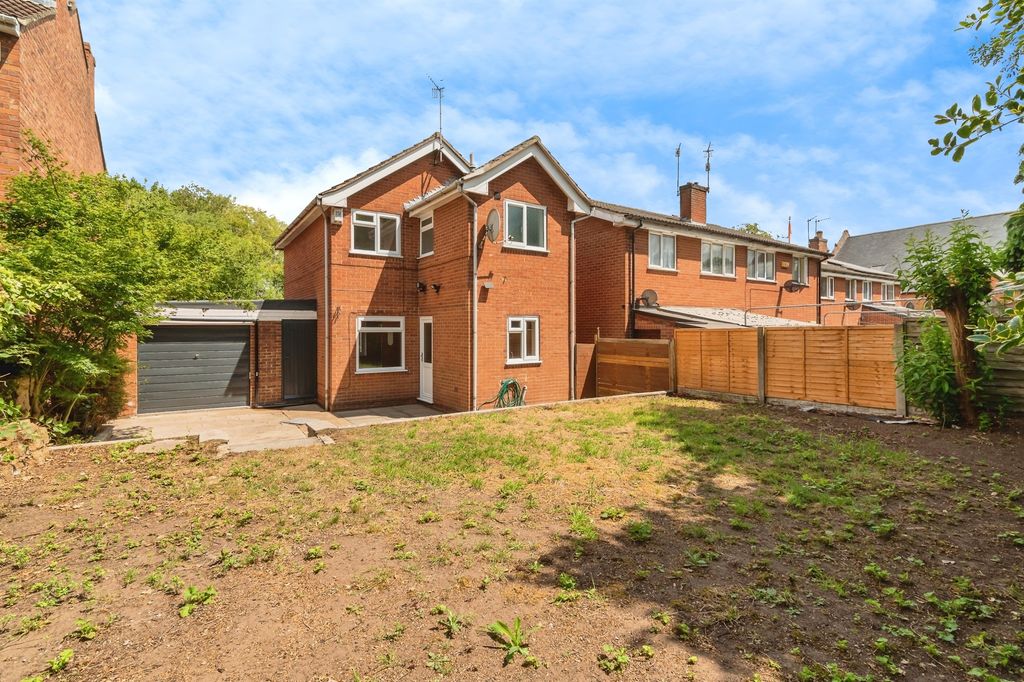 Property photo 2 of 16