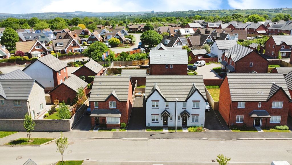 Property photo 1 of 28 4156911