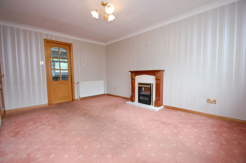 Property photo 3 of 14 5218993