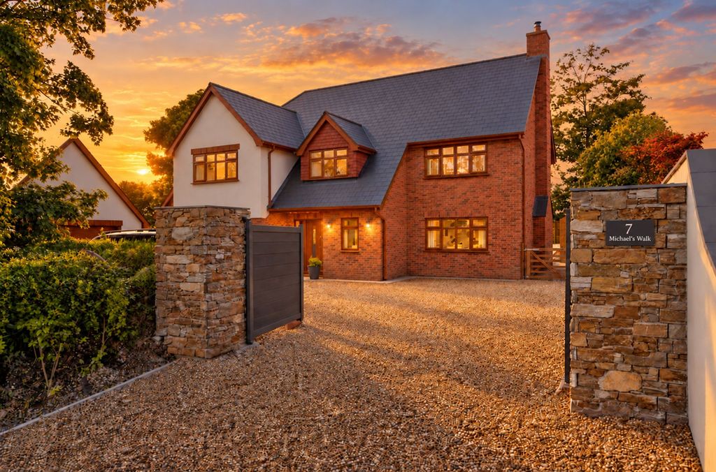 Property photo 1 of 66