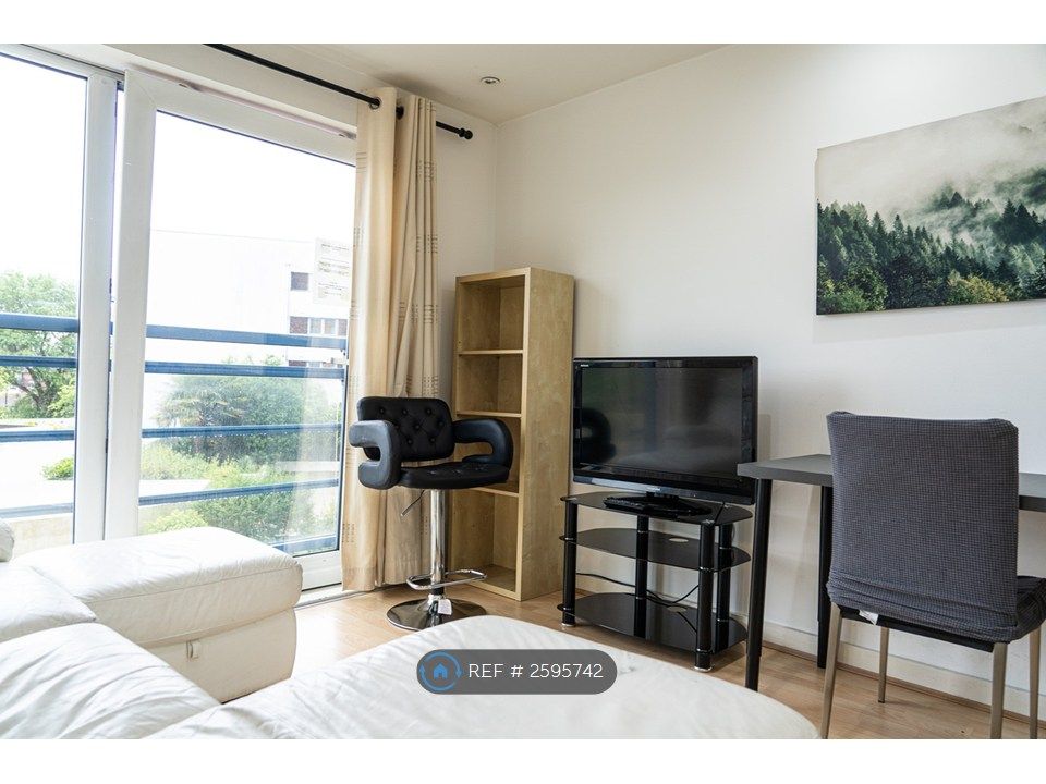 Property photo 3 of 10