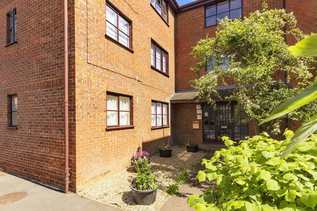 Property photo 1 of 2 Adc903De-Aad6-Ec11-A