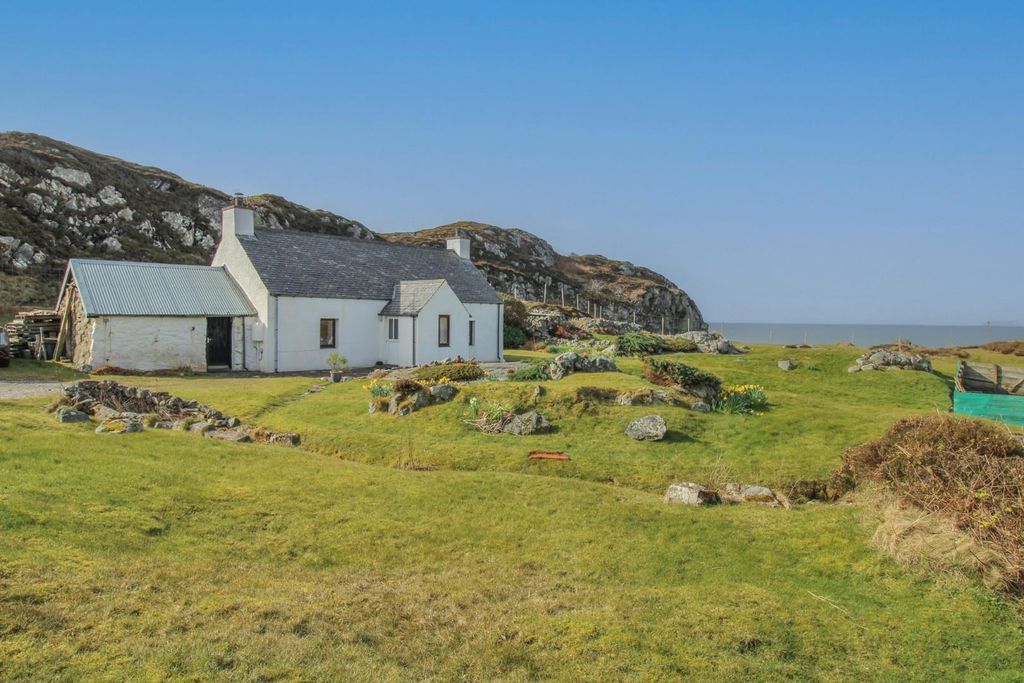 Property photo 2 of 29 Front.Jpg