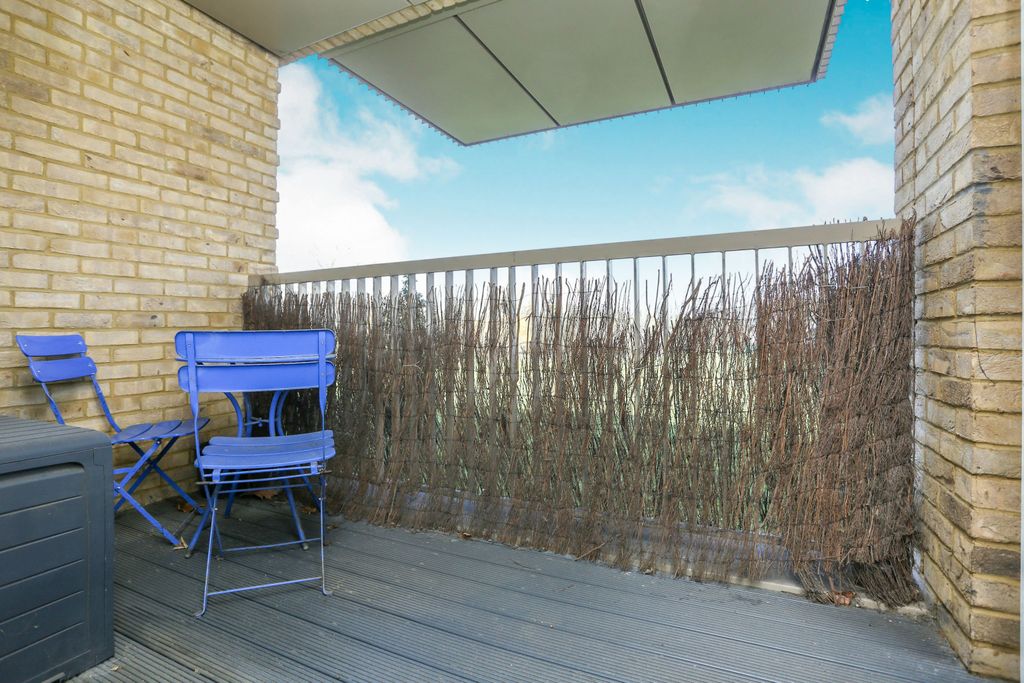 Property photo 2 of 15 Balcony