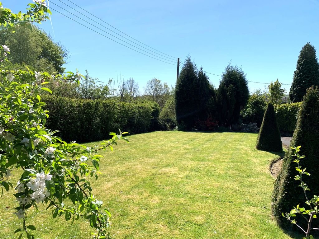 Property photo 3 of 20 c23