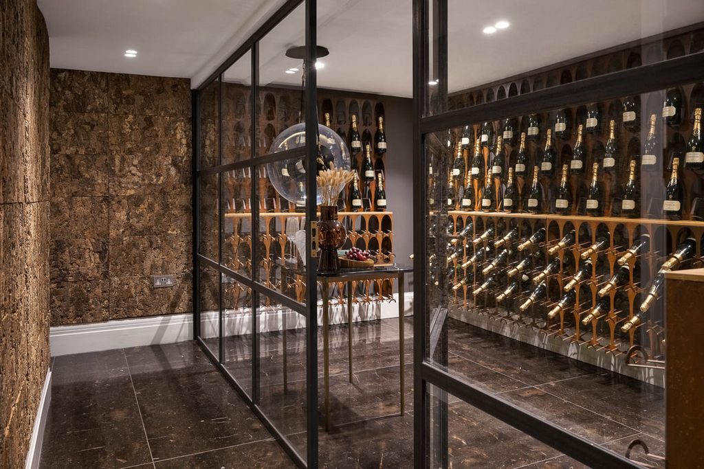 Additional image 21 of 8 bed terraced house to rentCheyne Walk, Chelsea SW3