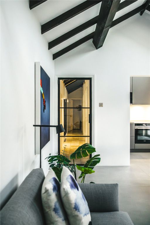 Property photo 3 of 18 Picture No. 08