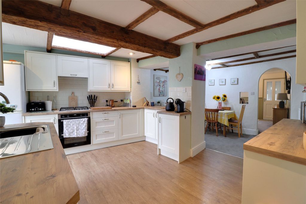 Property photo 3 of 21 3 - Picture No. 09