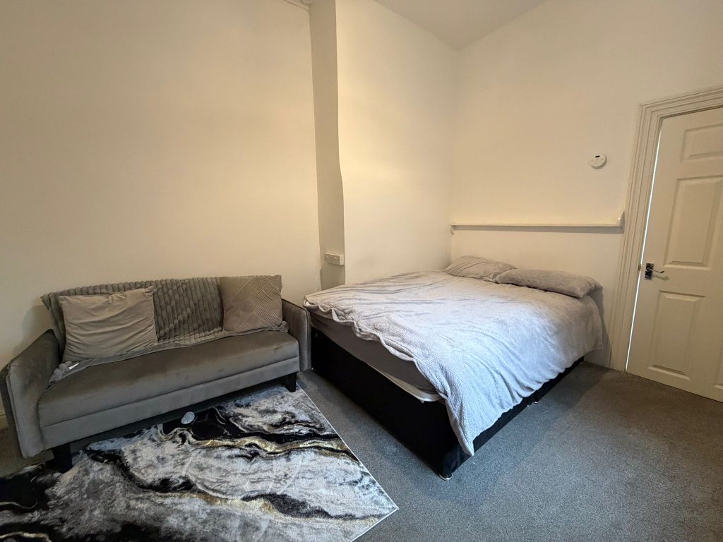 Property photo 3 of 8 Image