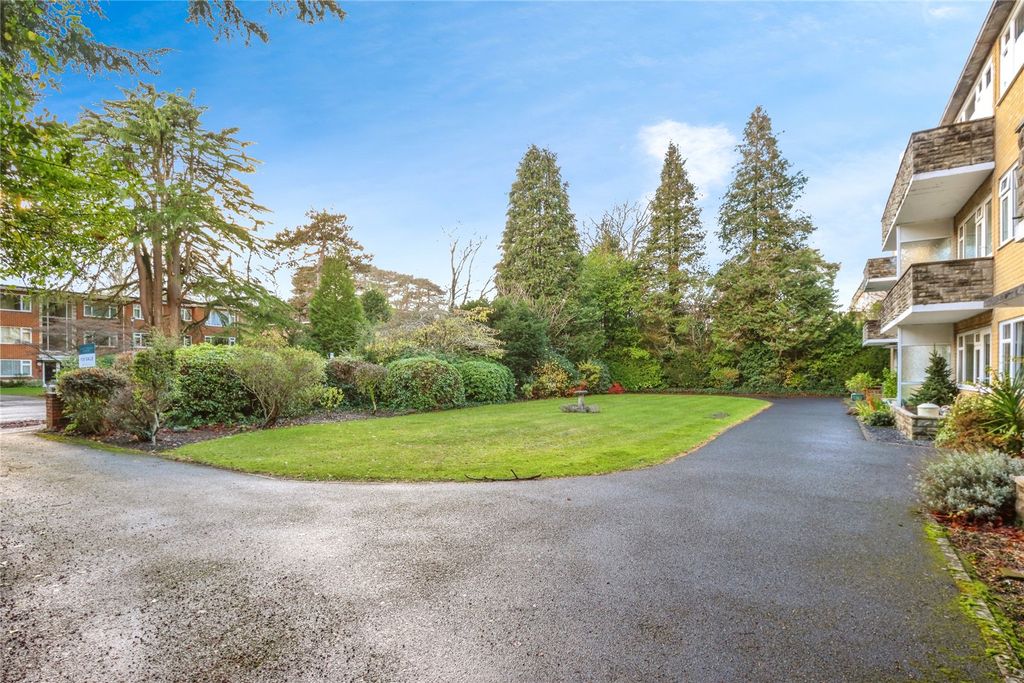 Property photo 3 of 16 Picture No. 06