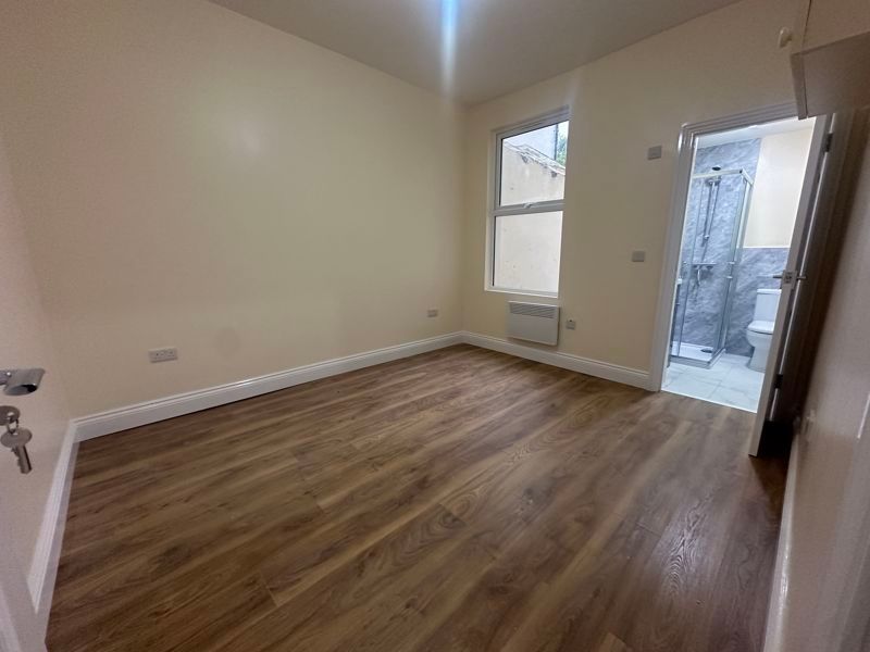 Property photo 3 of 8 Photo 2