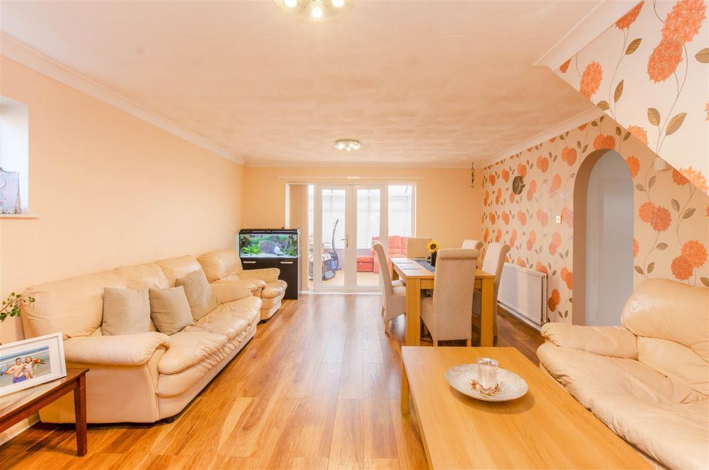 Property photo 3 of 17 H9Lfhaeireotrdtezttplq.Jpg