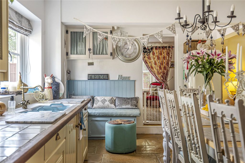 Property photo 1 of 25 Picture No. 05