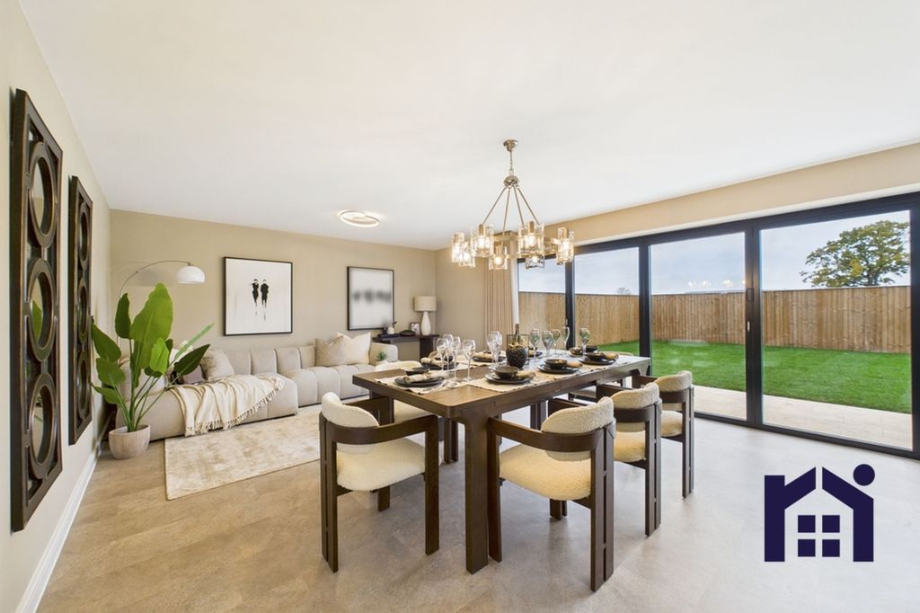 Property photo 2 of 32 Plenty Of Space