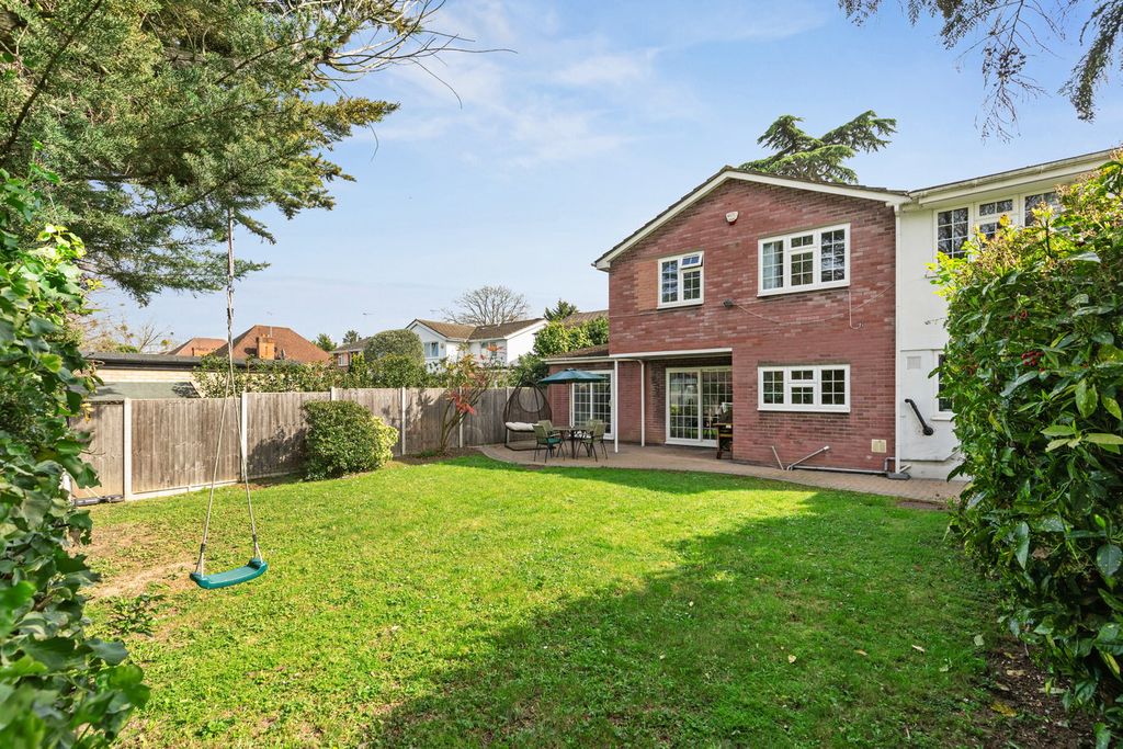 Property photo 2 of 20