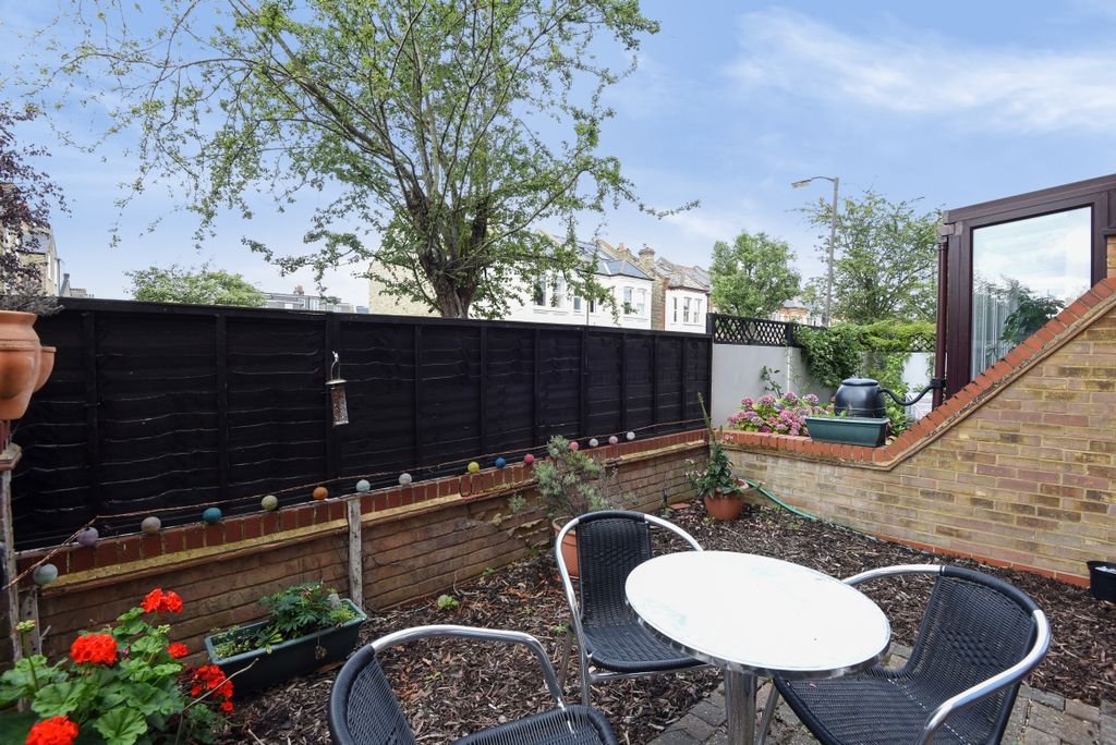 Property photo 2 of 8 206378 (6)