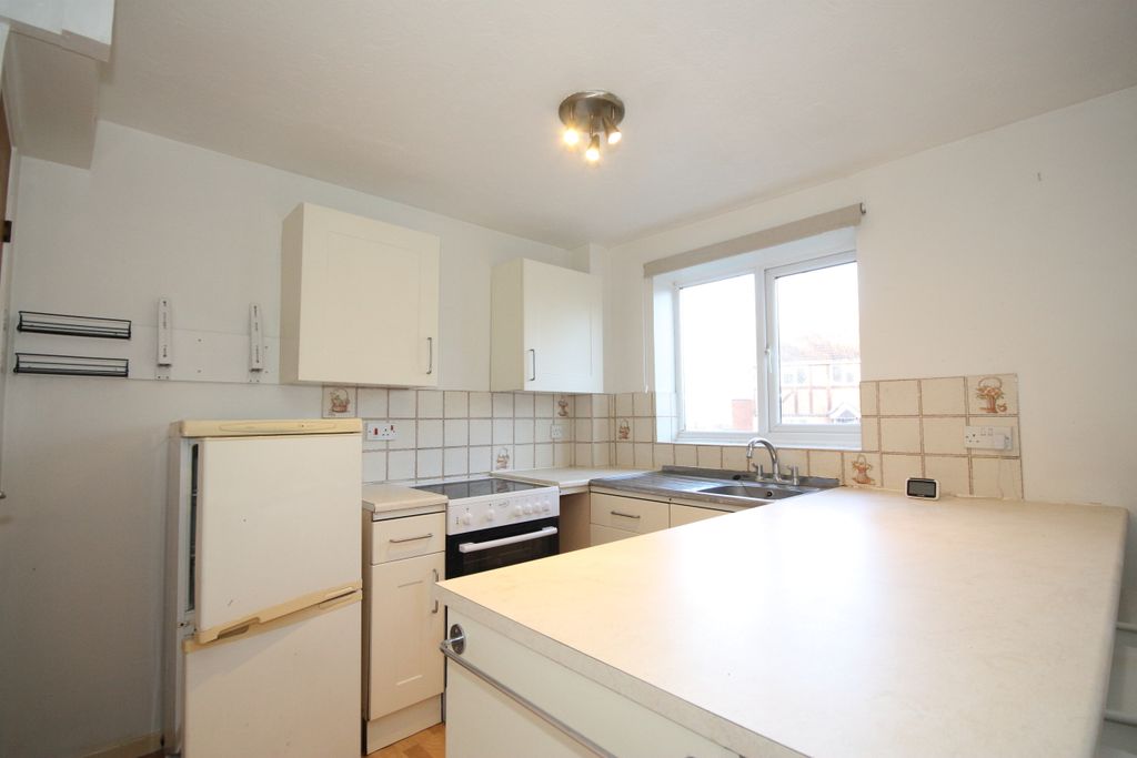 Property photo 3 of 5