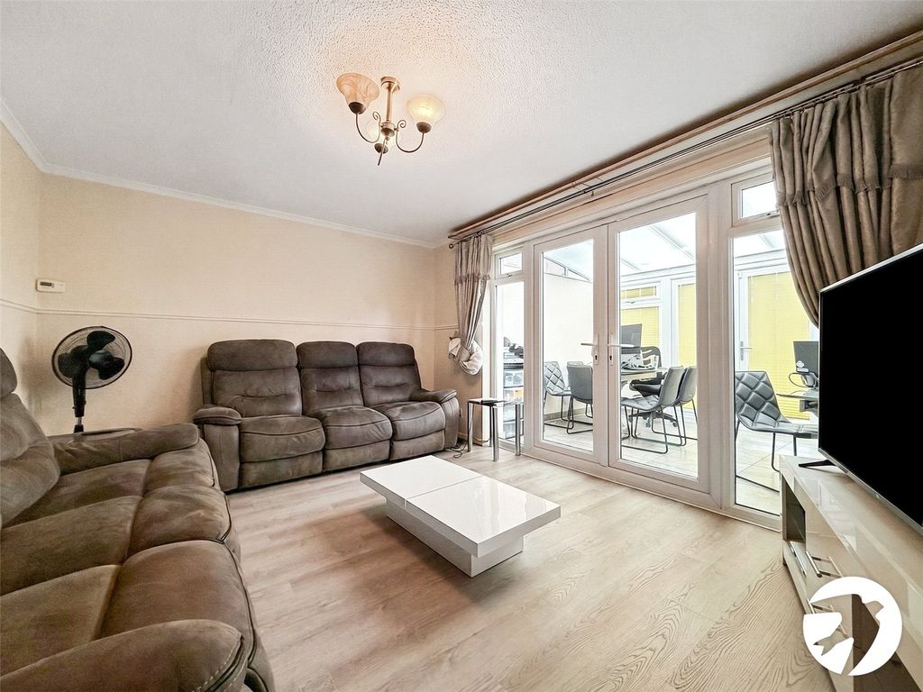 Property photo 3 of 12 Picture No. 12