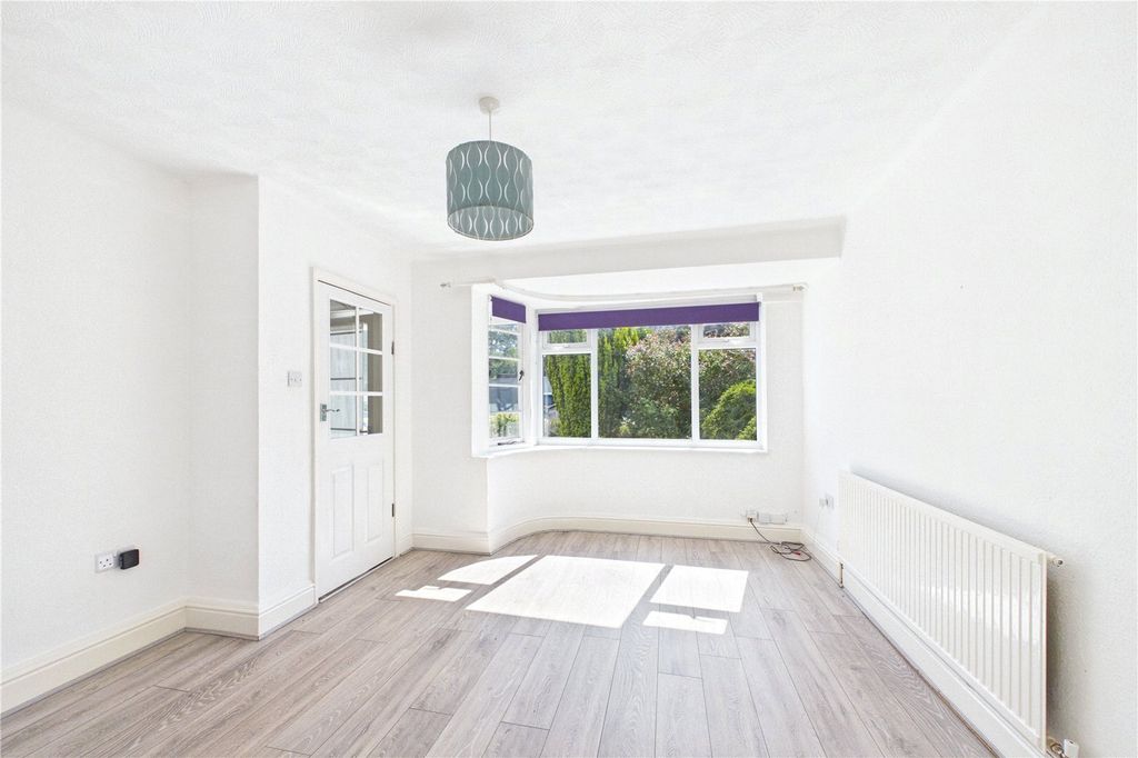 Property photo 3 of 12 Picture No. 05