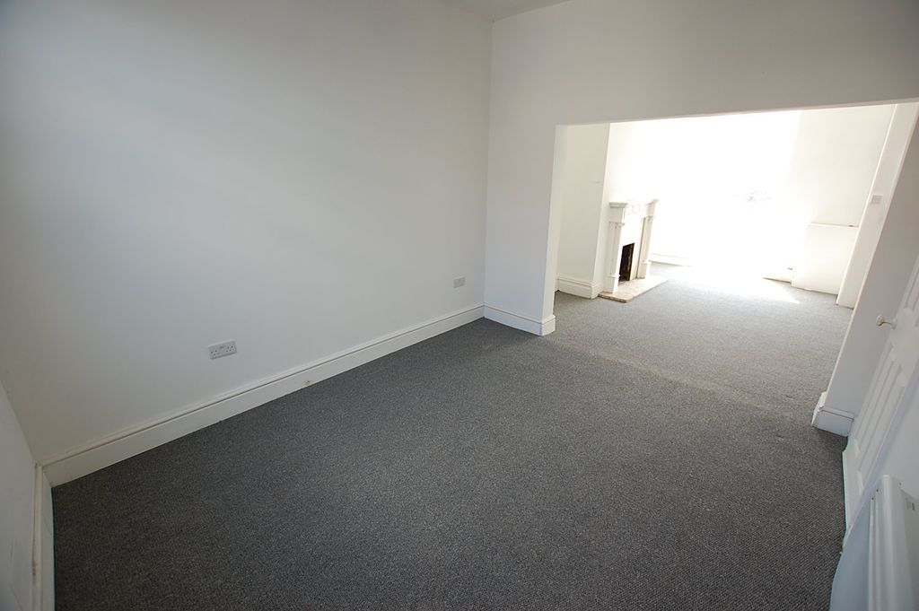 Property photo 2 of 11 Picture No. 01