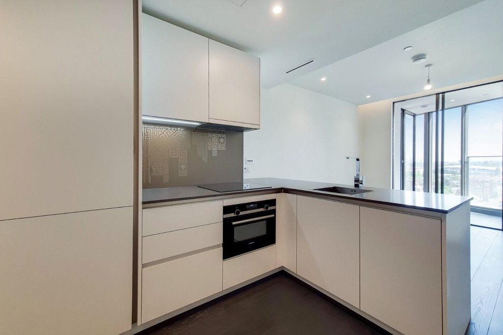 Property photo 1 of 15 Picture No. 02