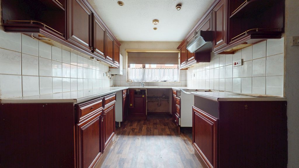 Property photo 2 of 21 4632522