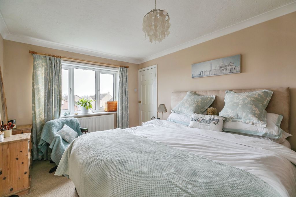 Property photo 3 of 19