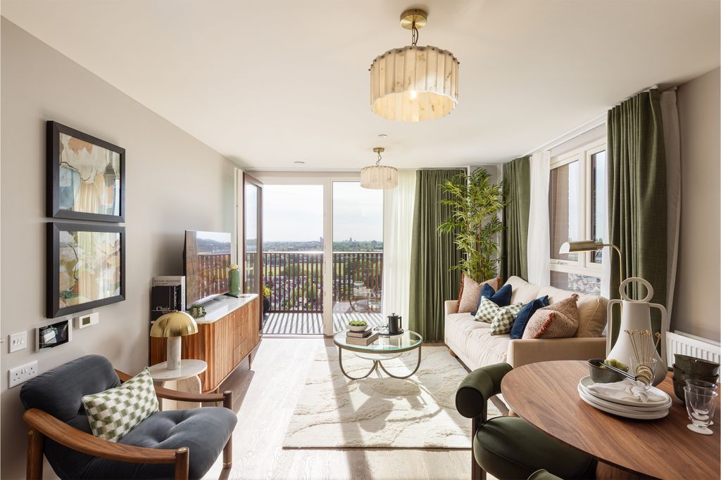Property photo 2 of 7 Royal Gateway - Show Home - Lounge