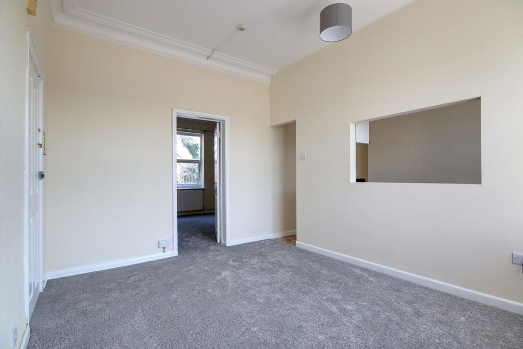 Property photo 3 of 6 Living Room